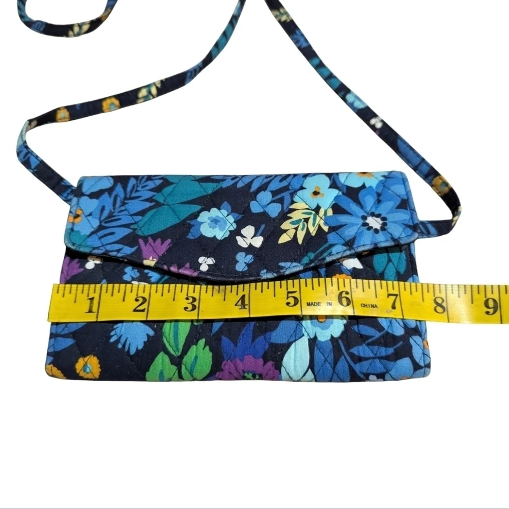 Vera Bradley Blue Floral Crossbody Trifold Clutch Preppy Classic